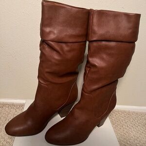 Brown boots - Esprit